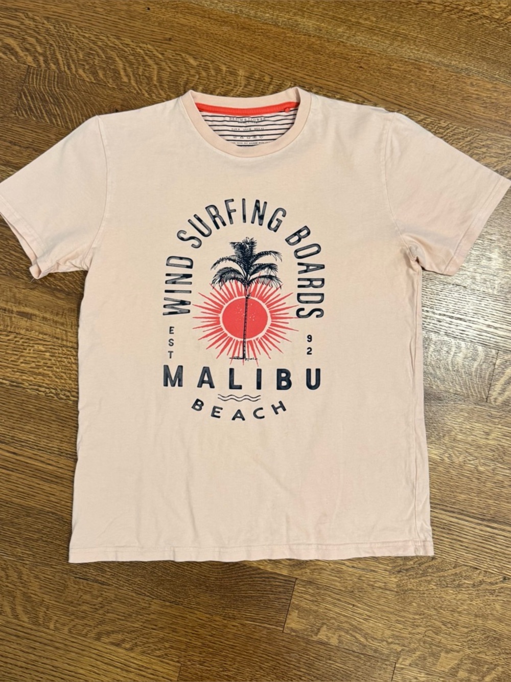 Denim & Flower men’s T-shirt. Size medium.